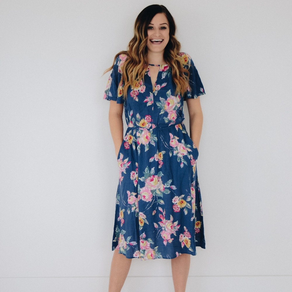 Floral Dress With Pockets
